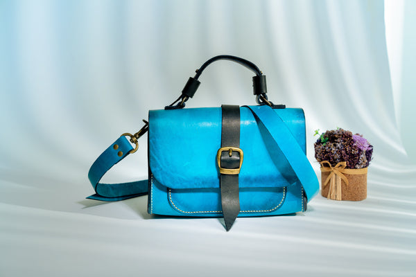 Elegant Blue Handbag Set