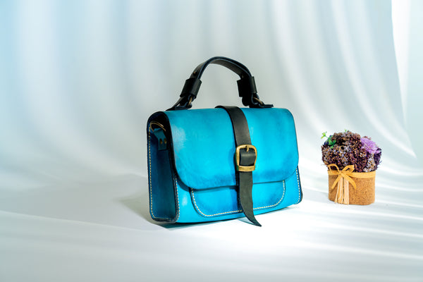 Elegant Blue Handbag Set