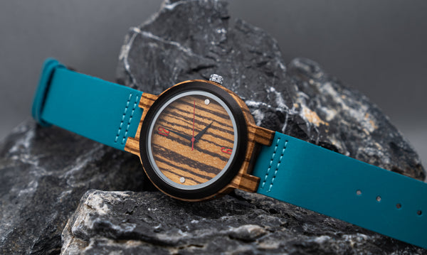 Derichi Blue Leather Wooden Watch
